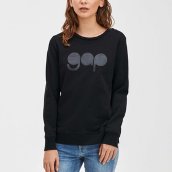 GAP Tops - NWT GAP grey sweatshirt, size M